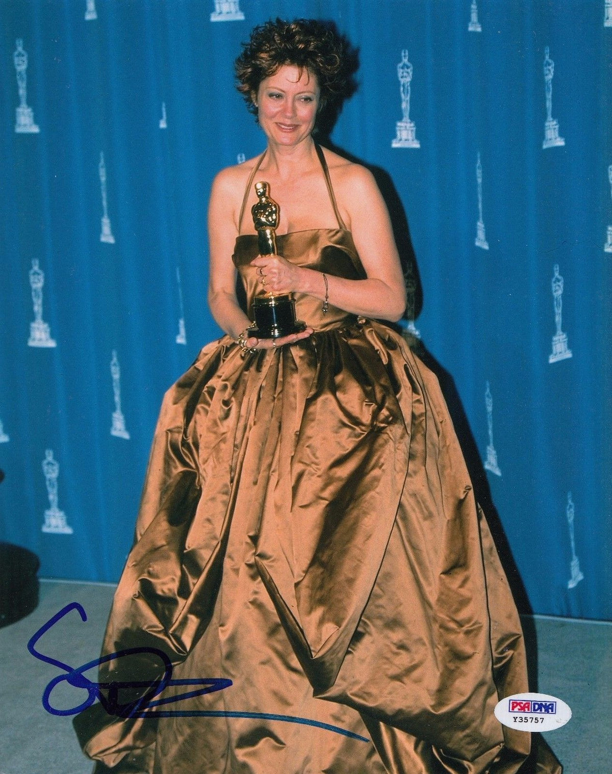 Susan Sarandon autographed Academy Award Trophy 8x10 Photo PSA/DNA COA Y35757