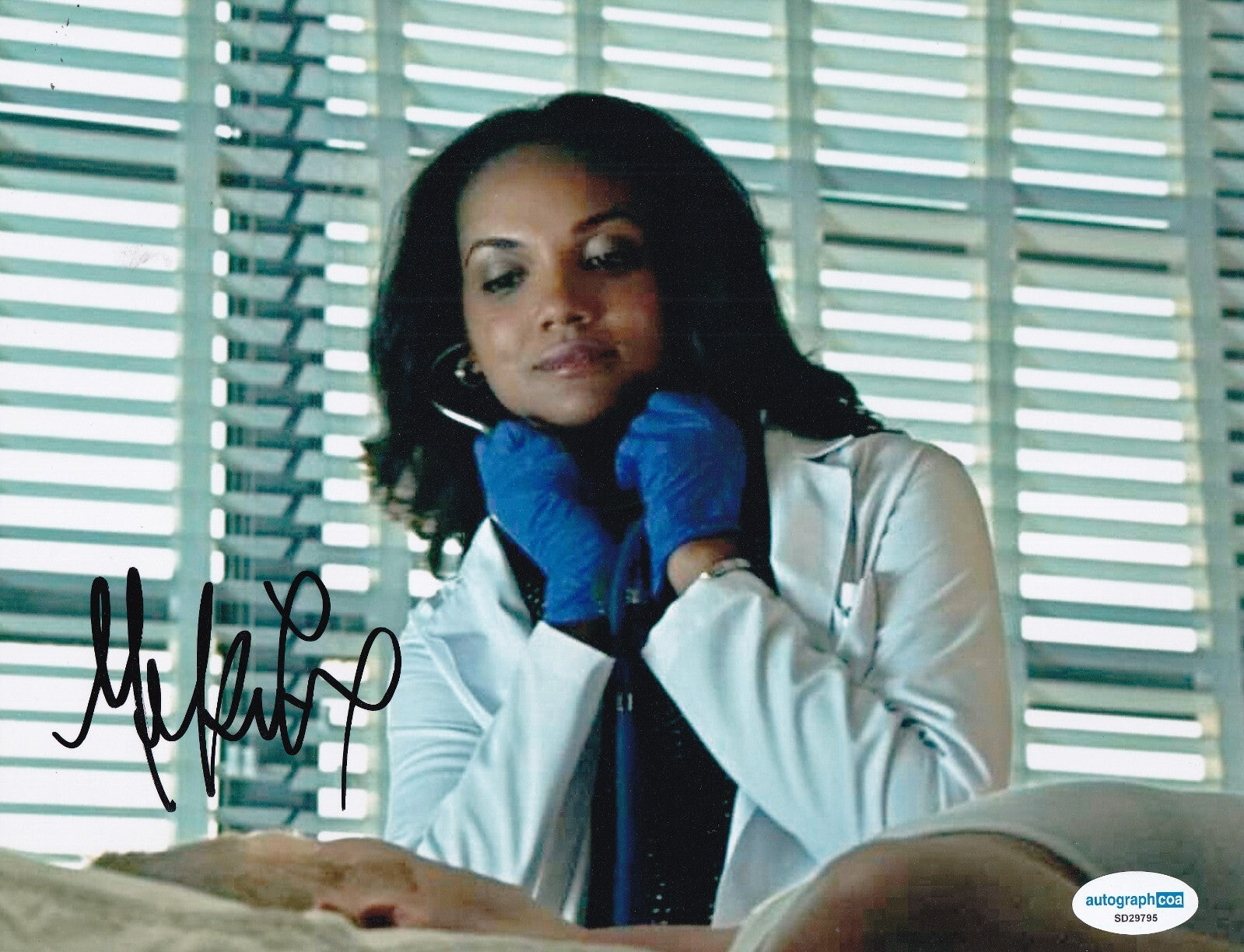 MEKIA COX signed (CHICAGO MED) Robin Charles 8X10 photo ACOA SD29795