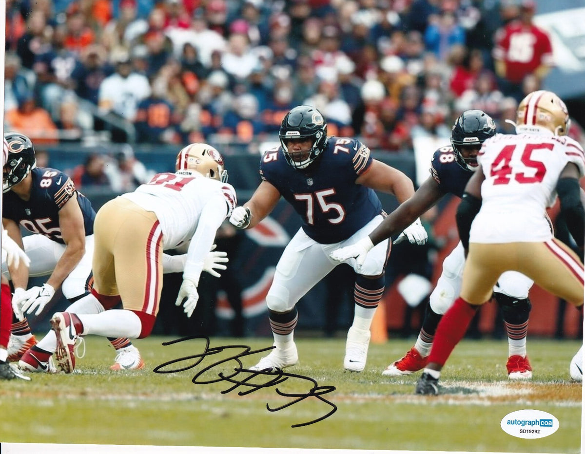 LARRY BOROM signed (CHICAGO BEARS) autographed Football 8X10 photo ACOA SD19292