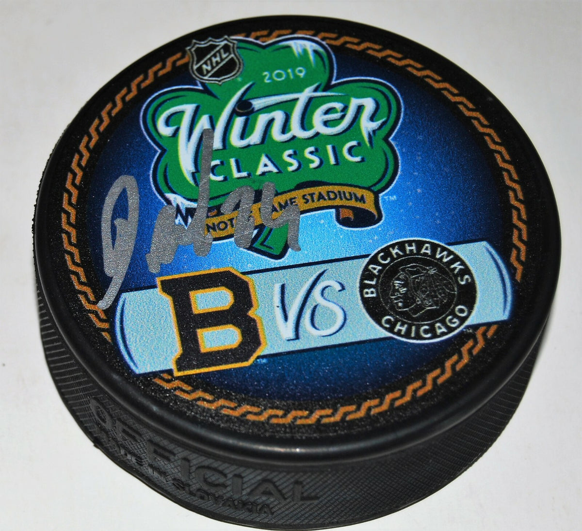 DOMINIK KAHUN signed (CHICAGO BLACKHAWKS) 2019 WINTER CLASSIC Puck W/COA