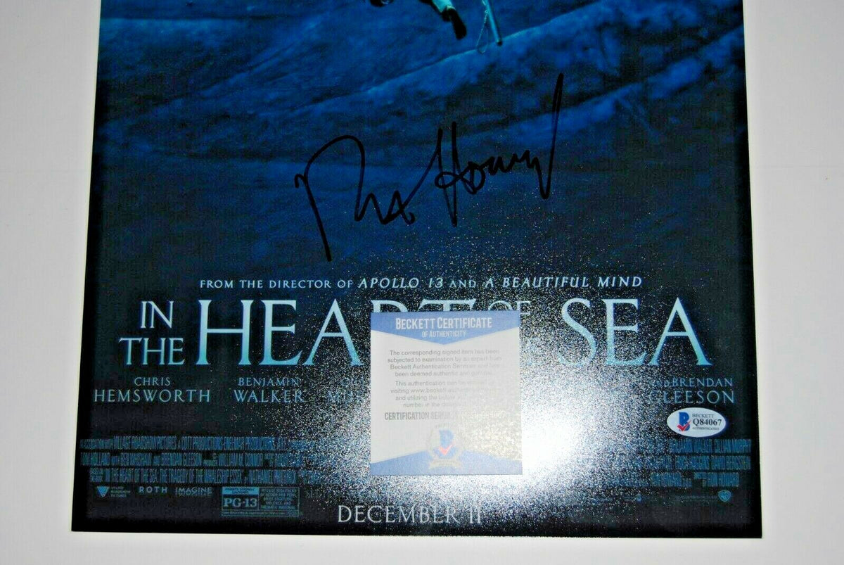 RON HOWARD signed (IN THE HEART OF THE SEA) autograph 12X18 Movie photo BECKETT 