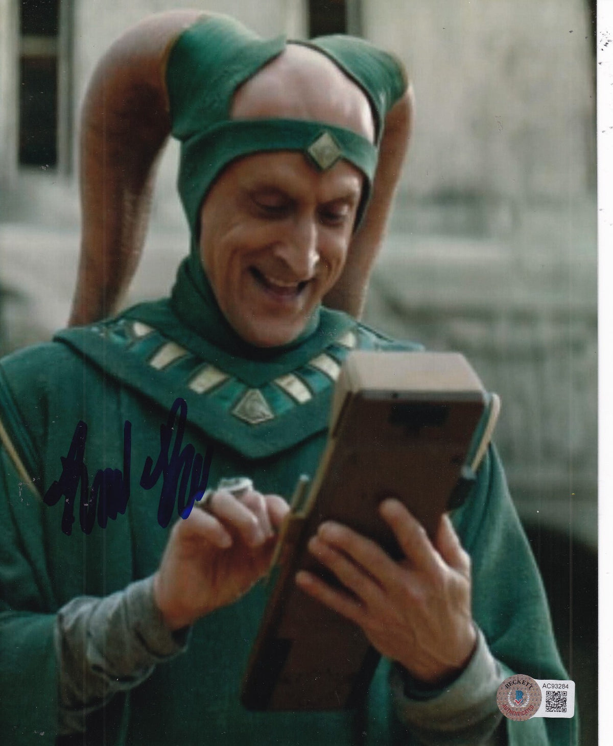DAVID PASQUESI signed (THE BOOK OF BOBA FETT) The Majordomo 8X10 BECKETT AC93284