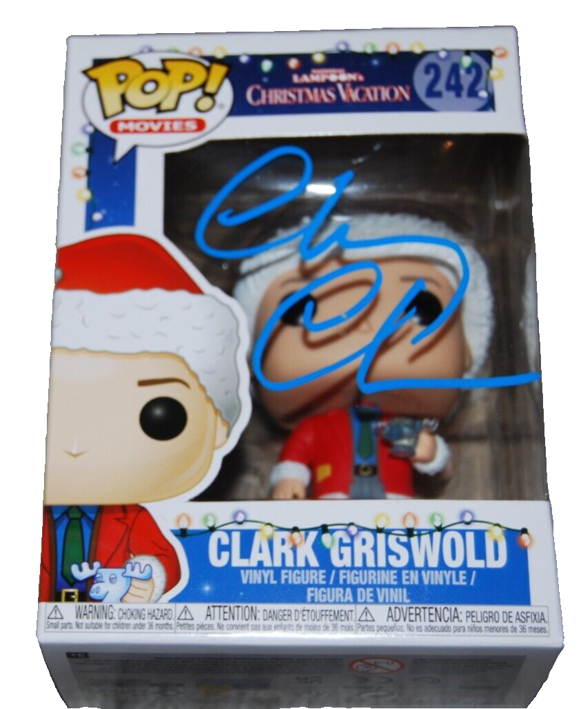 CHEVY CHASE signed (CHRISTMAS VACATION Clark Griswold #242 Funko Pop JSA AQ04253