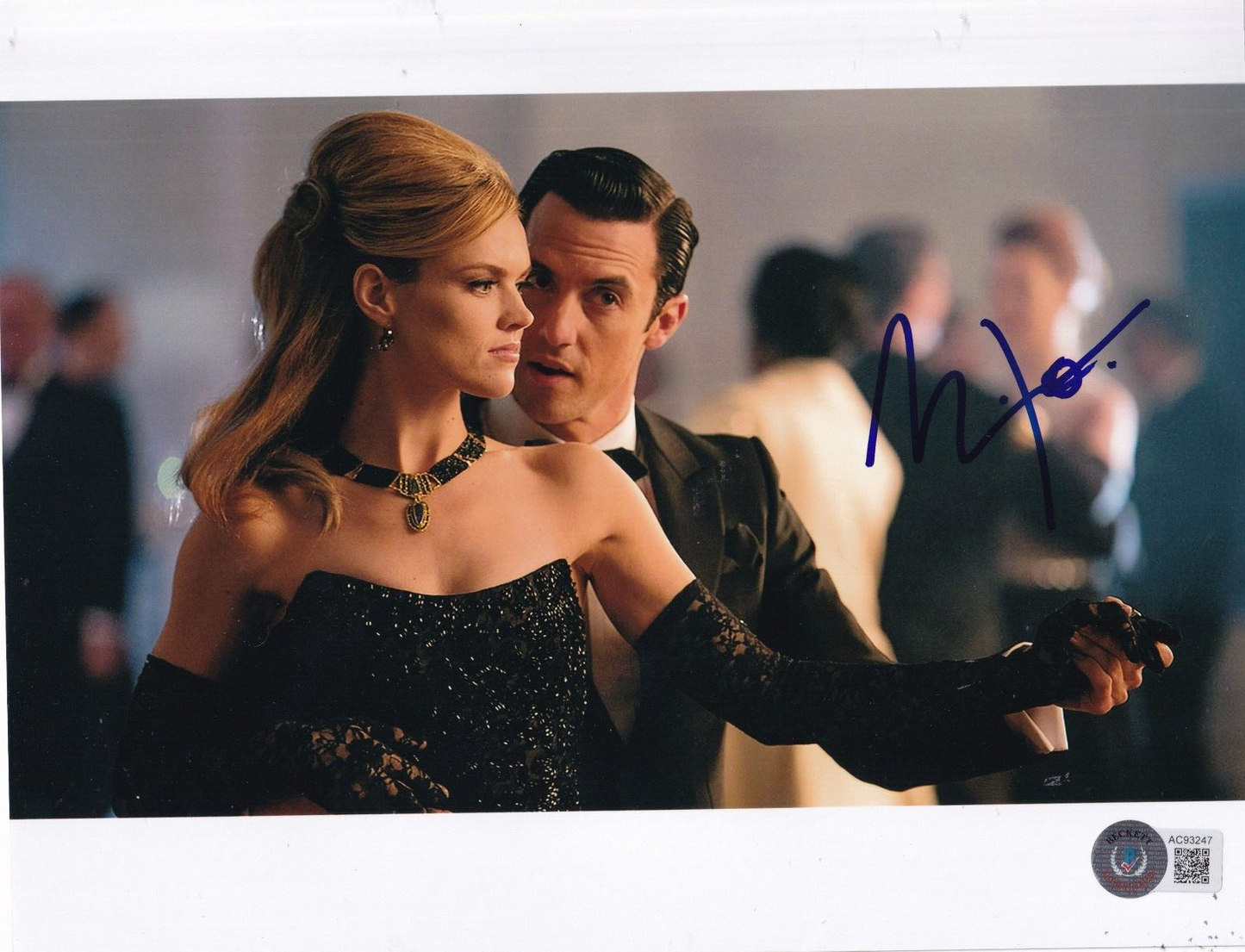 MILO VENTIMIGLIA signed (GOTHAM)  Jason Lennon 8X10 photo BECKETT BAS AC93247