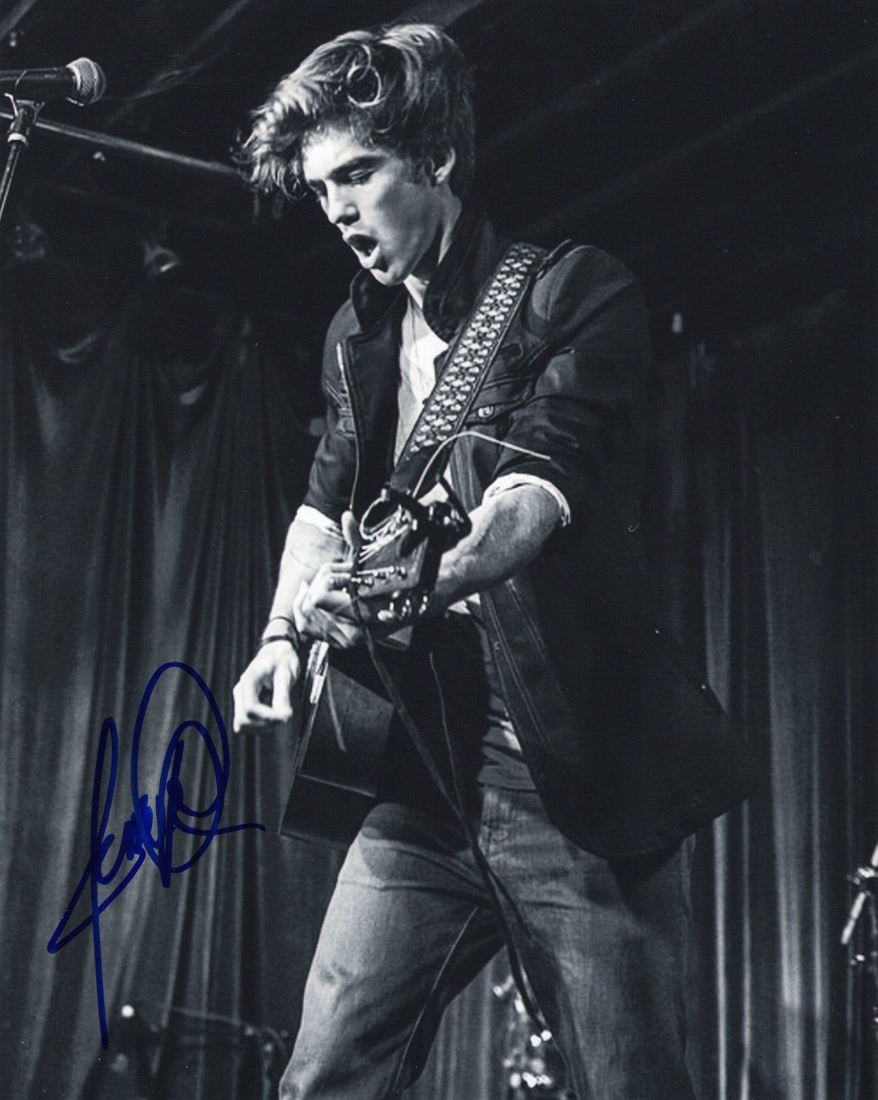 Jessarae Robitaille Signed 8x10 Photo w/COA Jezaholics #1