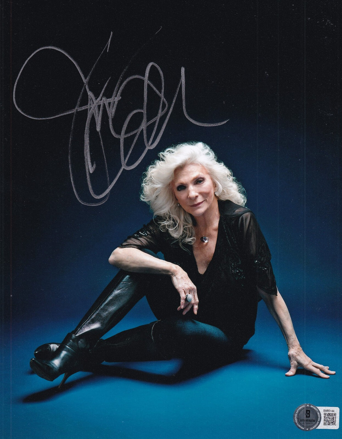 JUDY COLLINS signed (WILDFLOWERS) Music Singer 8X10 photo BECKETT BM85144