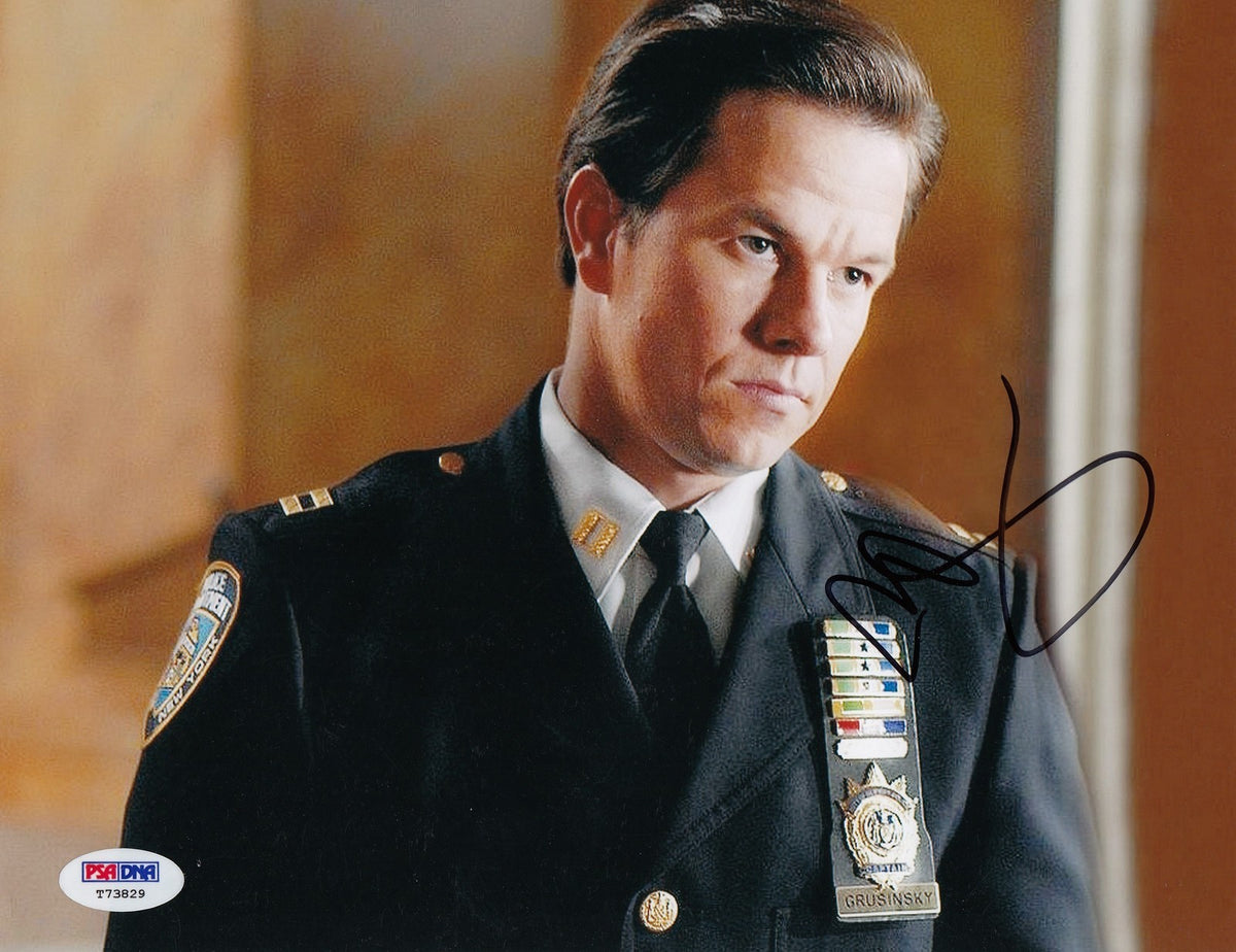 Mark Wahlberg signed *The Departed* 8X10 photo PSA/DNA Authenticated T73829