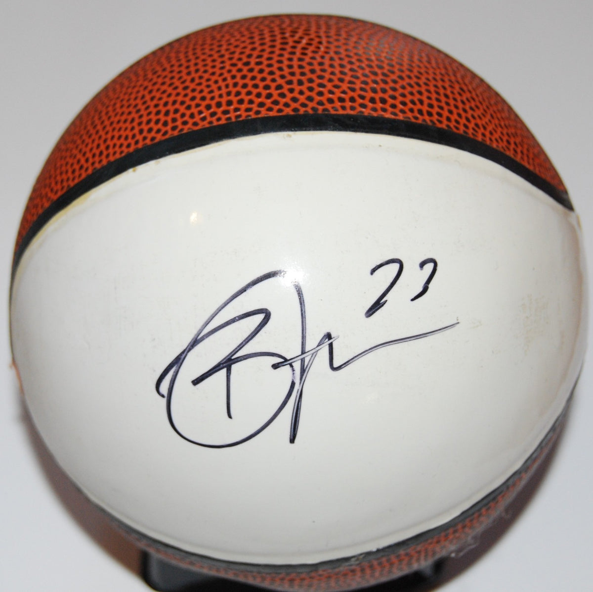 BEN MCLEMORE signed (MEMPHIS GRIZZLIES) mini basketball *KANSAS JAYHAWKS* W/COA
