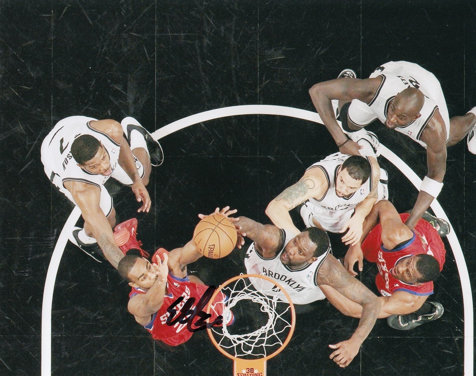 ELLIOT WILLIAMS signed *PHILADELPHIA 76ERS* basketball 8X10 photo W/COA (DUKE)