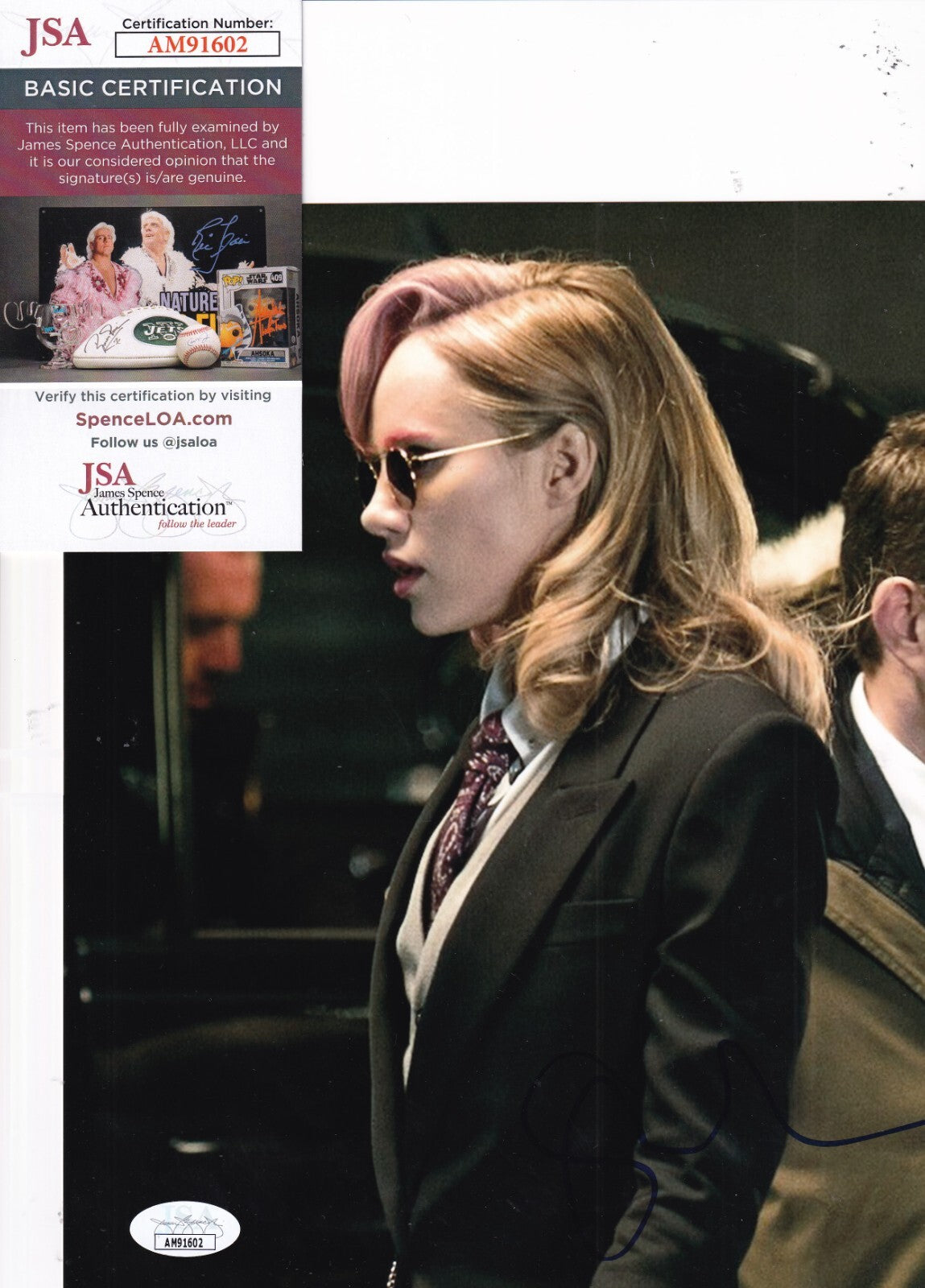 SUKI WATERHOUSE signed (POKEMON Detective Pikachu) 8X10 photo JSA COA AM91602