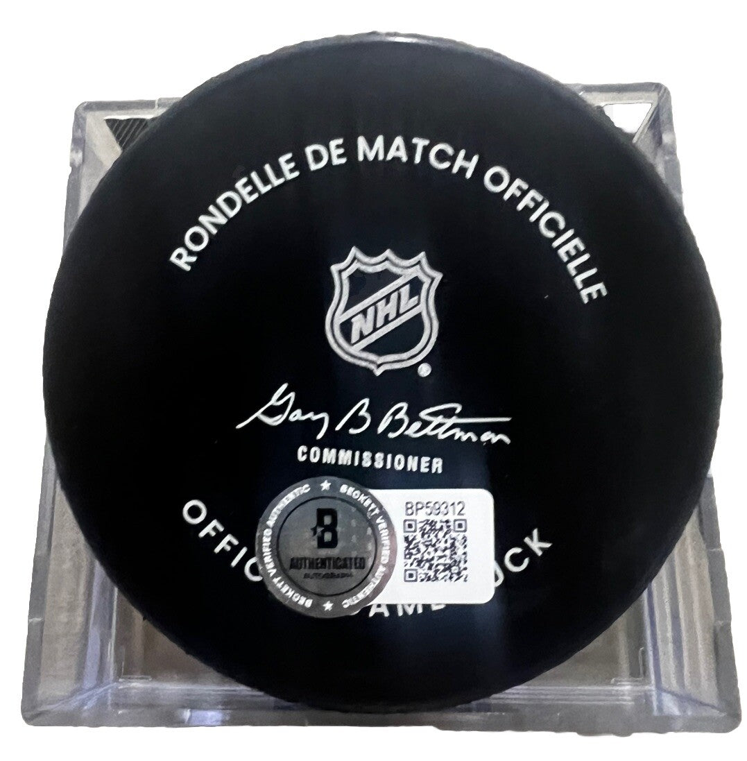 NOLAN ALLEN signed (CHICAGO BLACKHAWKS) official game puck BECKETT BP59312