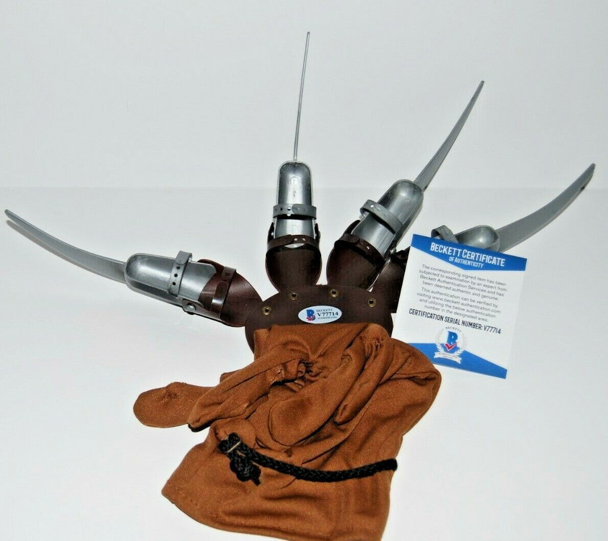 JIM DOYLE & CHARLES BELARDINELLI Signed (A NIGHTMARE ON ELM STREET) glove BAS #2