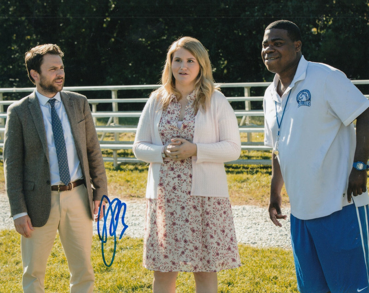 JILLIAN BELL signed (FIST FIGHT) 8X10 photo *Holly* PROOF W/COA #1