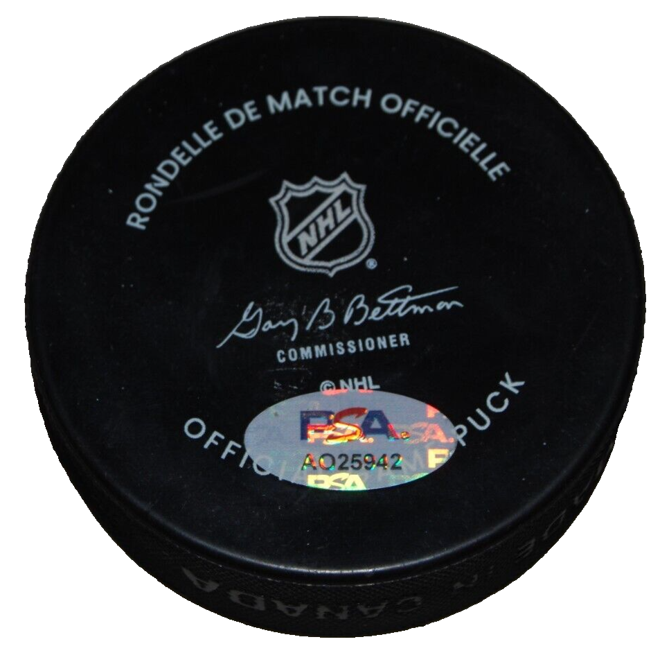 ARTYOM LEVSHUNOV signed (CHICAGO BLACKHAWKS) official game puck PSA/DNA AQ25942