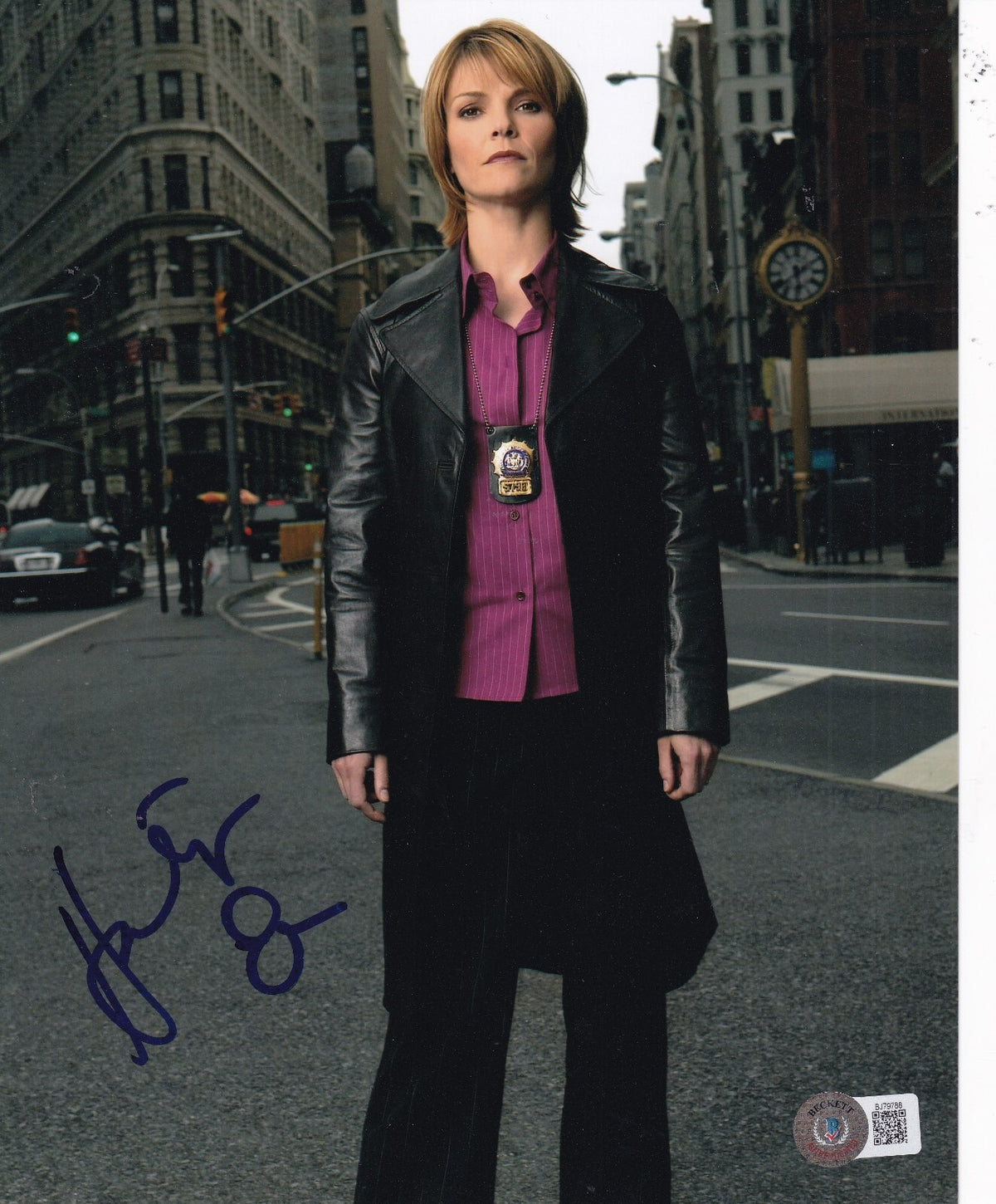 KATHRYN ERBE signed (LAW & ORDER CRIMINAL INTENT) 8X10 BECKETT BAS BJ79788