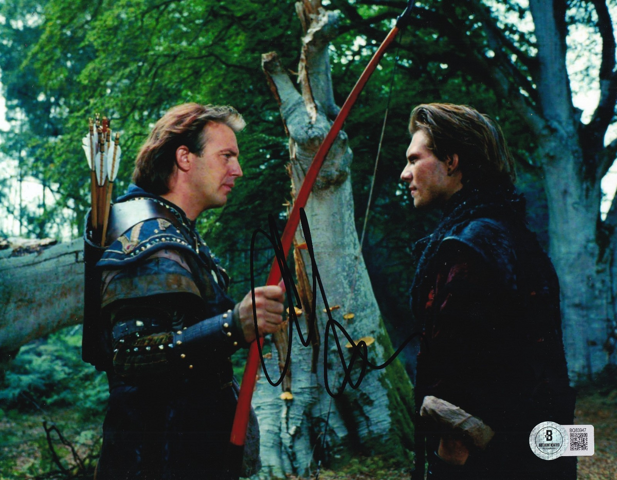 CHRISTIAN SLATER signed (ROBIN HOOD) Will Scarlett 8X10 photo BECKETT BQ83947