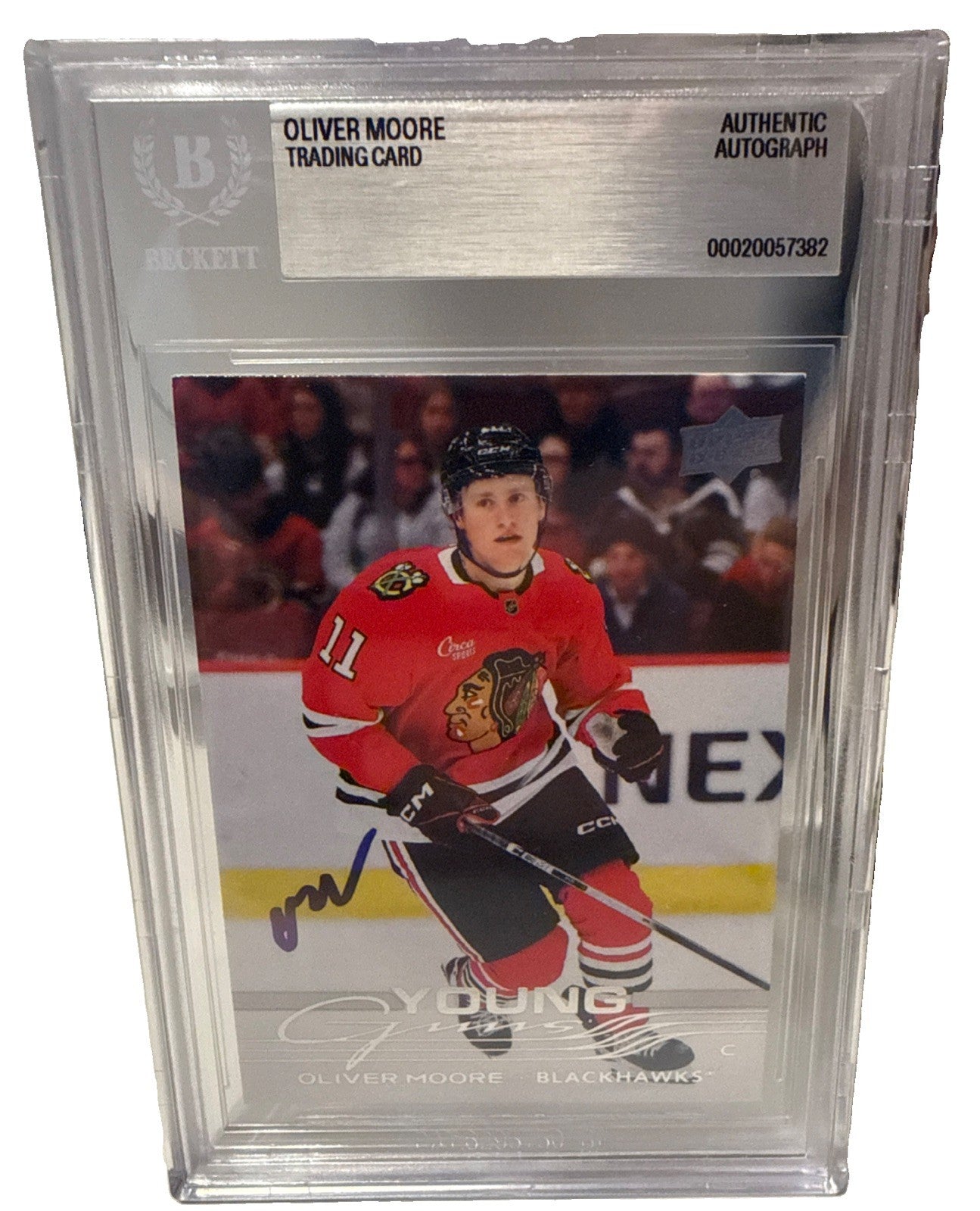 OLIVER MOORE Signed 2025-26 Blackhawks Upper Deck Young Gun RC Card Beckett BAS
