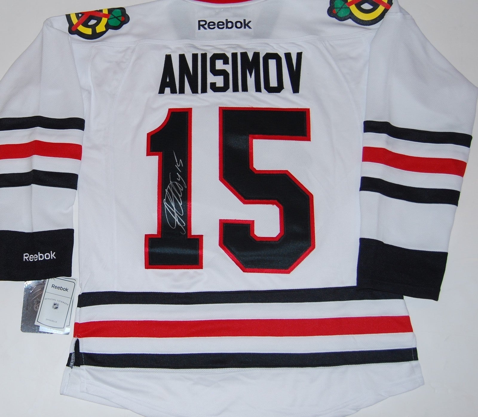 ARTEM ANISIMOV signed (CHICAGO BLACKHAWKS) White S Reebok Premier jersey W/COA