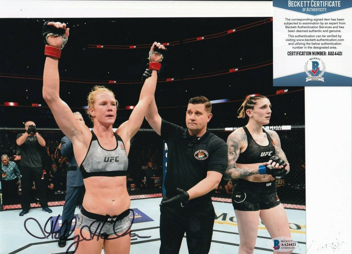 HOLLY HOLM signed (UFC FIGHTING) MMA KICKBOXING 8X10 photo BECKETT BAS AA24421