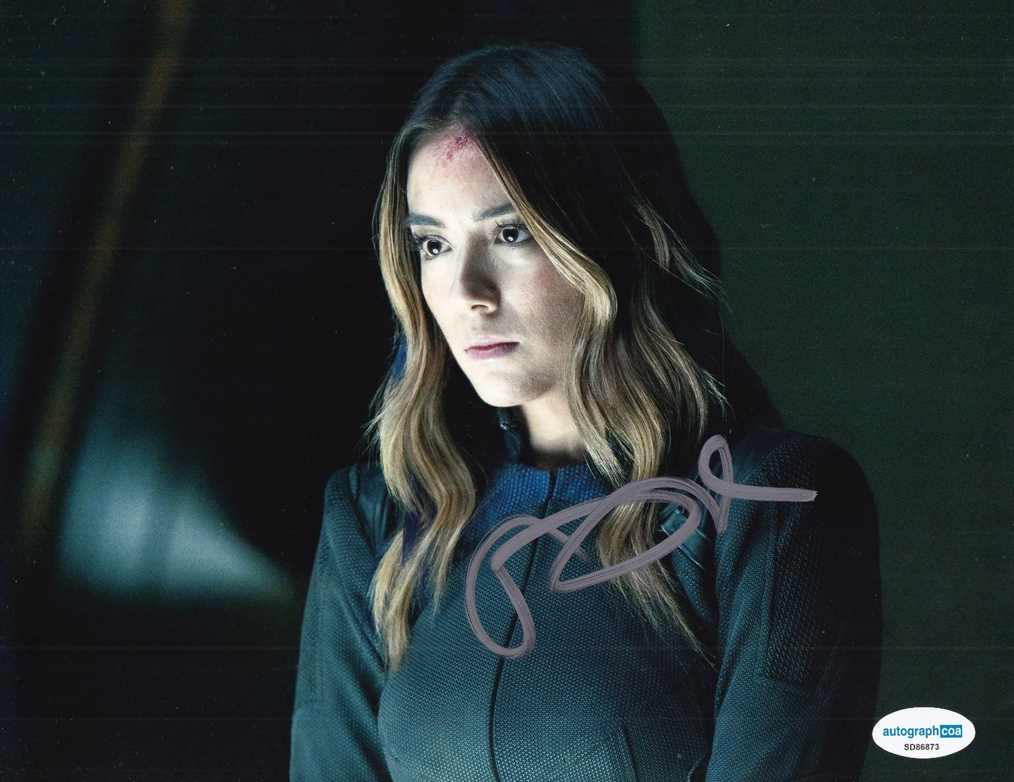 CHLOE BENNETT signed (AGENTS OF S.H.I.E.L.D) Daisy Skye 8X10 photo ACOA SD86873