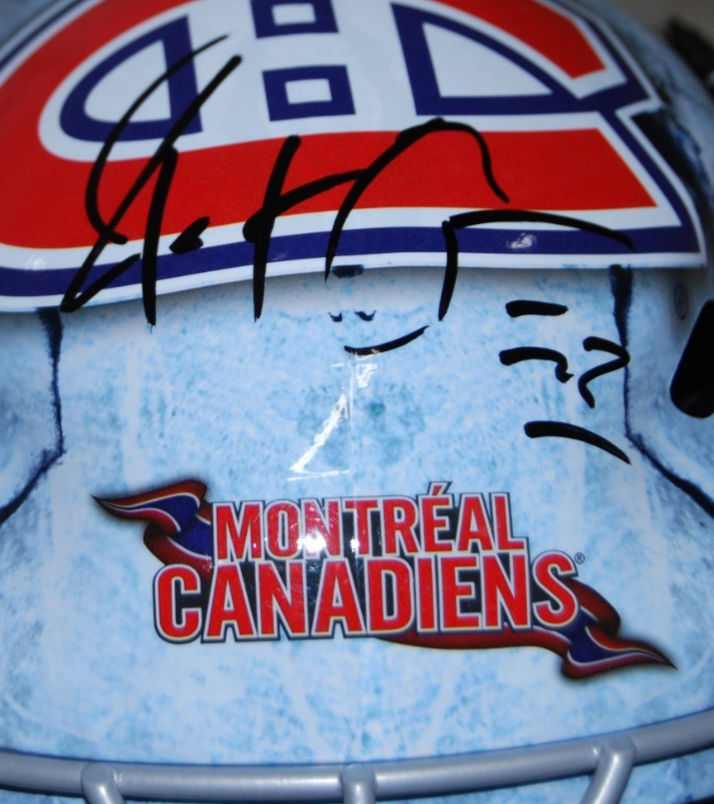 PATRICK ROY signed (MONTREAL CANADIENS) Full Size Goalie mask BECKETT BW54018