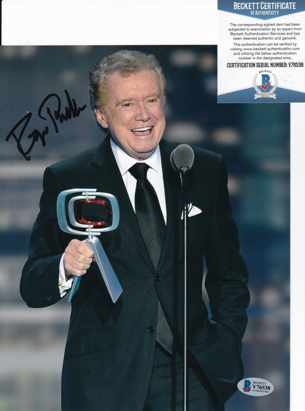 REGIS PHILBIN signed (AMERICAN TALK SHOW LEGEND) 8X10 photo BECKETT BAS V76538