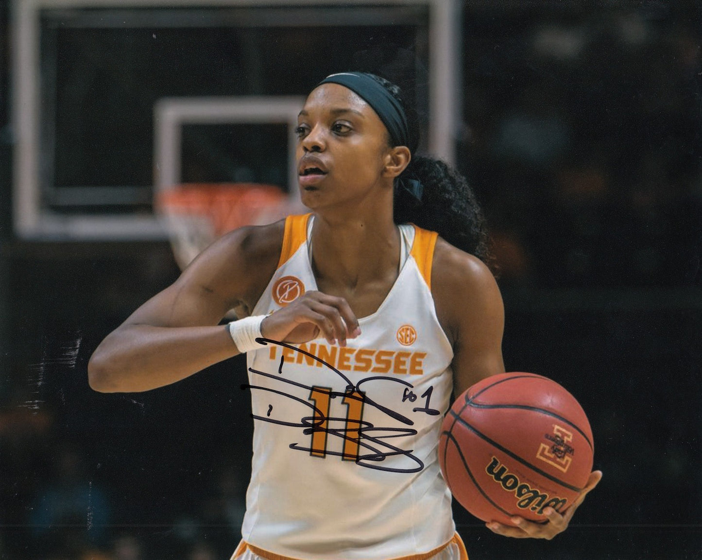 DIAMOND DESHIELDS signed (TENNESSEE LADY VOLS) WNBA *CHICAGO SKY* 8X10 W/COA #2