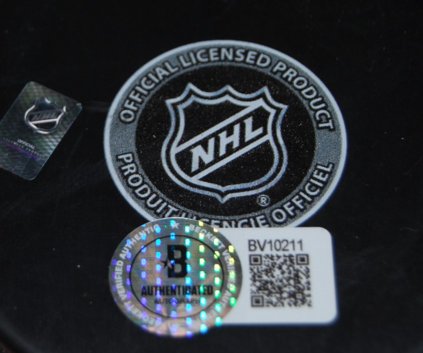 TEUVO TERAVAINEN signed CHICAGO BLACKHAWKS 100 Anniversary puck BECKETT BV10211