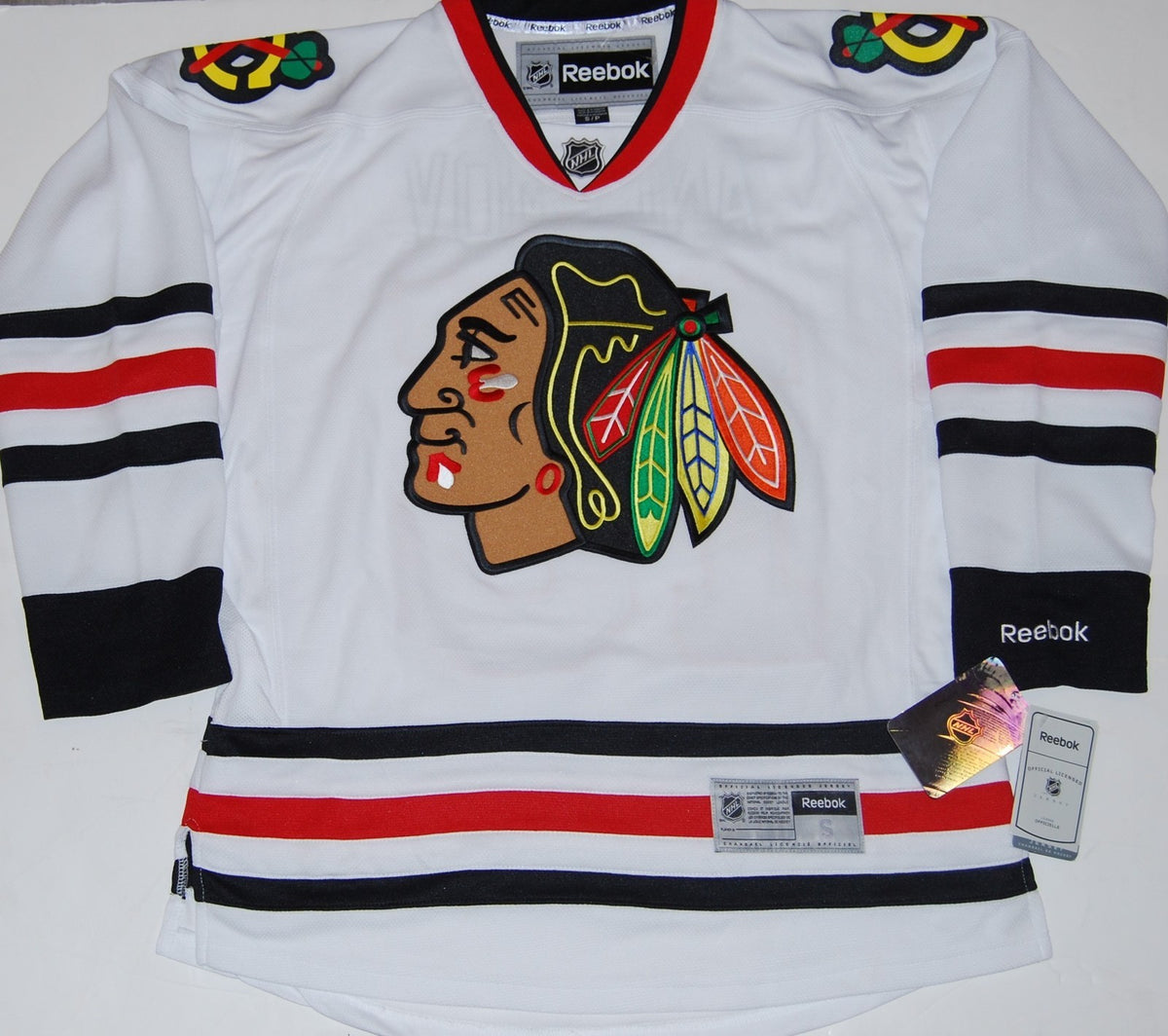ARTEM ANISIMOV signed (CHICAGO BLACKHAWKS) White S Reebok Premier jersey W/COA