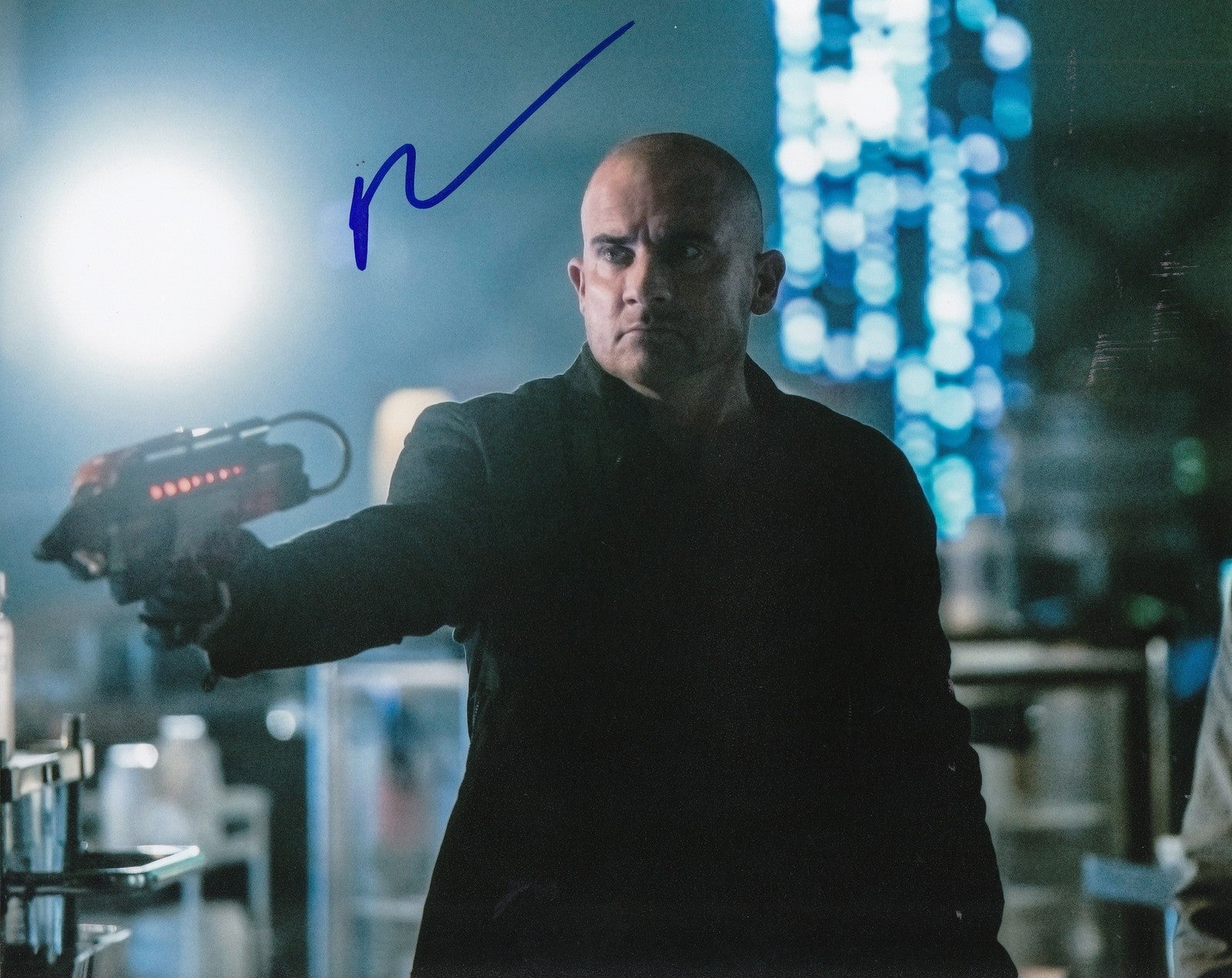 DOMINIC PURCELL signed (LEGENDS OF TOMORROW) 8X10 *PROOF* HEAT WAVE W/COA #8