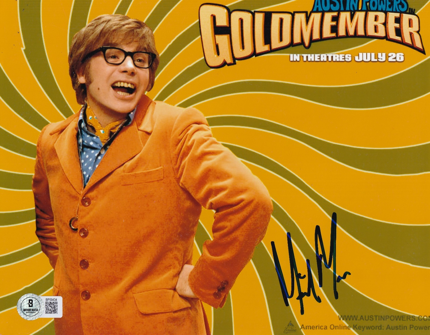 MIKE MYERS signed (AUSTIN POWERS) Goldmember movie 8X10 photo BECKETT BP59434