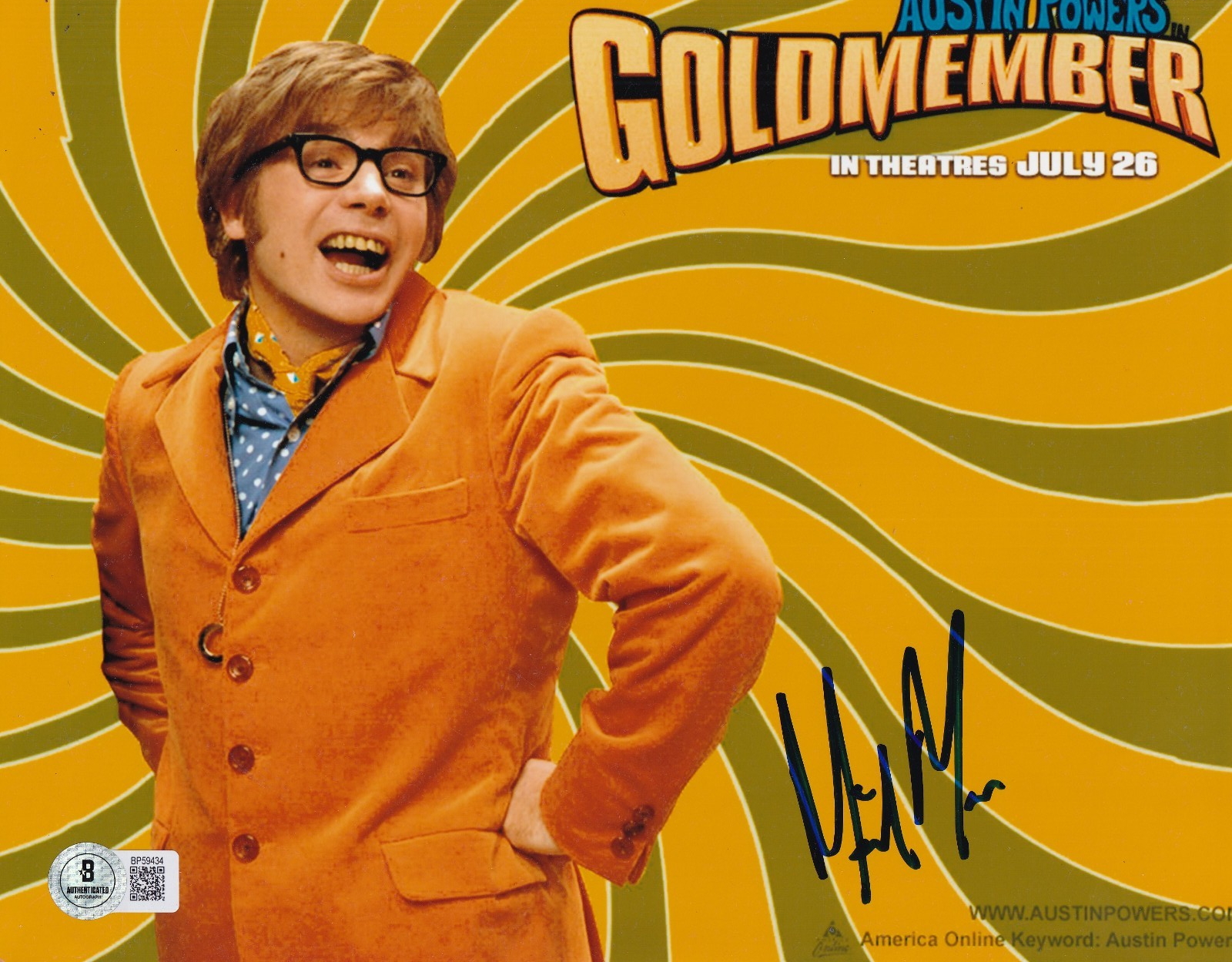 MIKE MYERS signed (AUSTIN POWERS) Goldmember movie 8X10 photo BECKETT BP59434