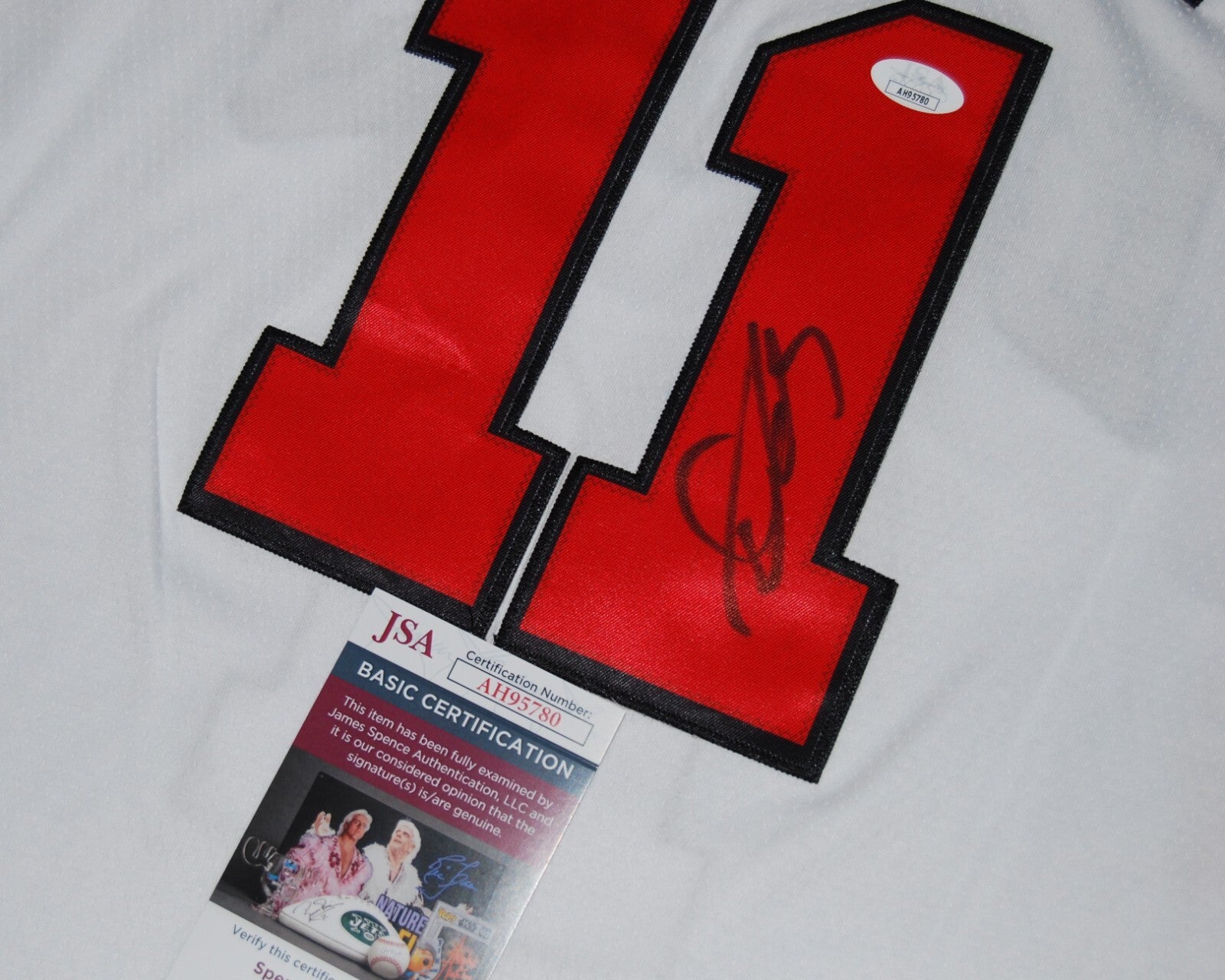 DEMAR DEROZAN signed (CHICAGO BULLS) White custom Basketball jersey JSA AH95780