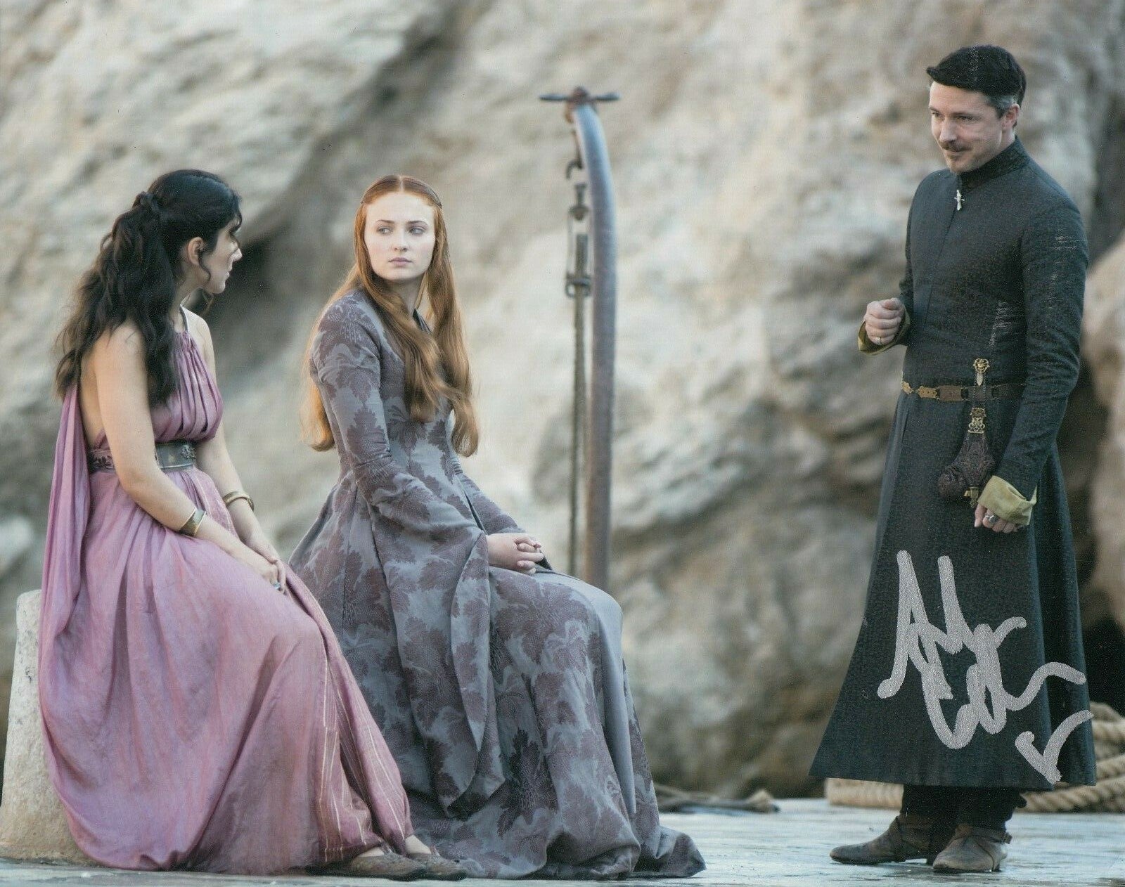 AIDAN GILLEN signed (GAME OF THRONES) GOT 8X10 photo *Littlefinger* W/COA #1