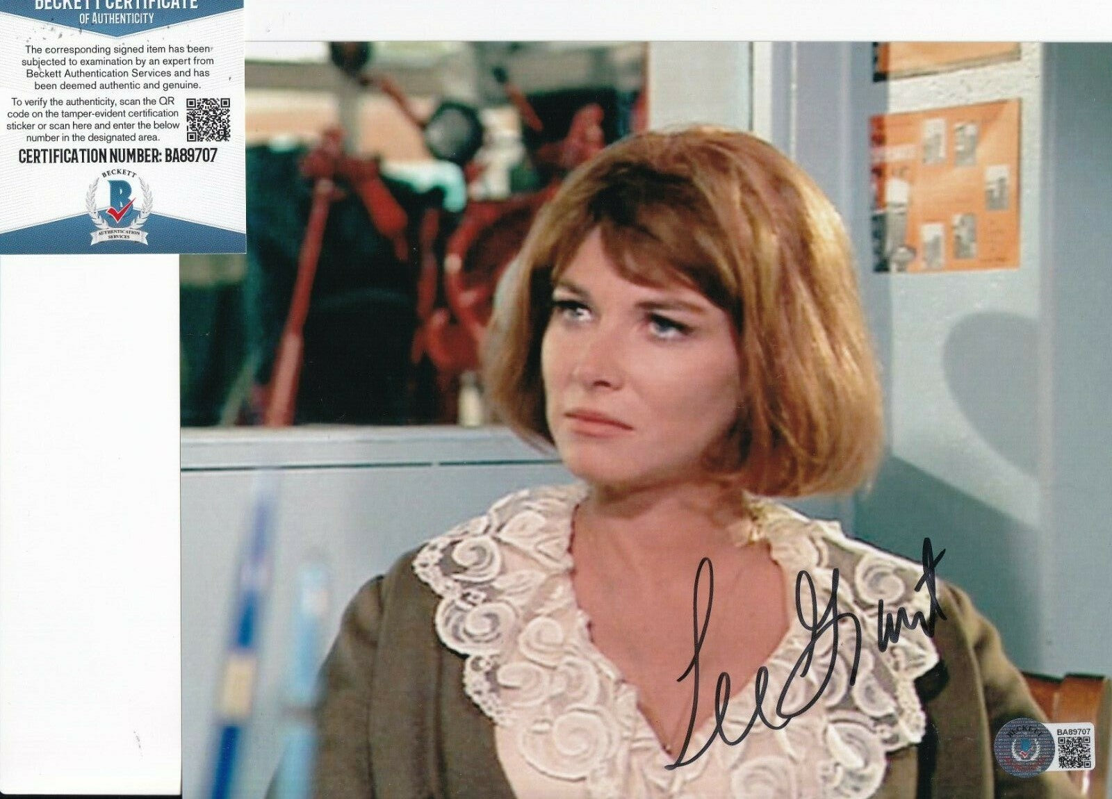 LEE GRANT signed (IN THE HEAT OF THE NIGHT) Movie 8X10 photo BECKETT BAS BA89707