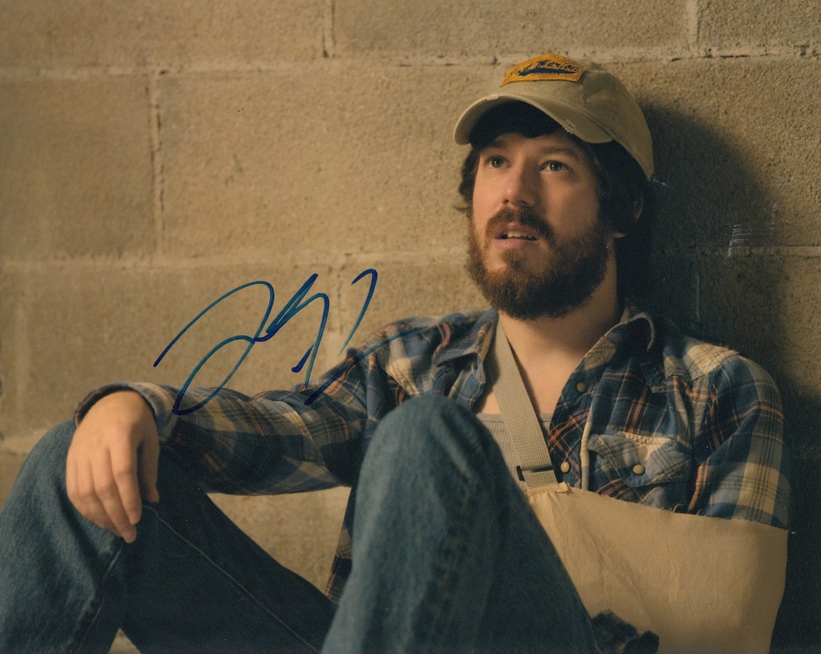 JOHN GALLAGHER JR signed (10 CLOVERFIELD LANE) Movie 8X10 photo *EMMETT W/COA #1