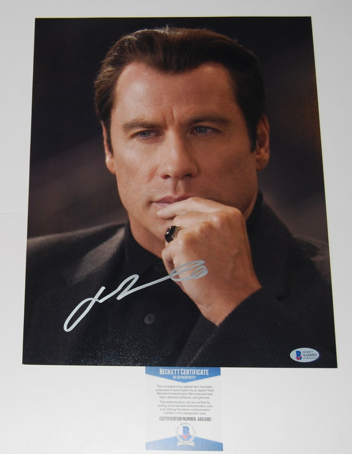JOHN TRAVOLTA signed (BE COOL) Chili Palmer 11X14 movie photo Beckett AA24321
