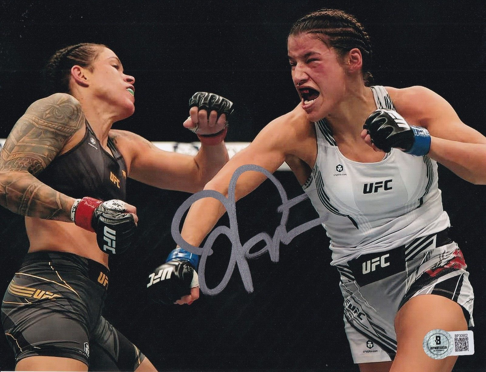 JULIANNA PENA signed (UFC FIGHTING) MMA Vixen 8X10 photo BECKETT BAS BP30902