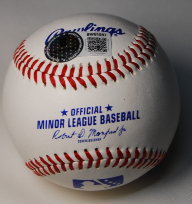 KYLE HENDRICKS signed (CHICAGO CUBS) ML Minor League baseball BECKETT BW61597
