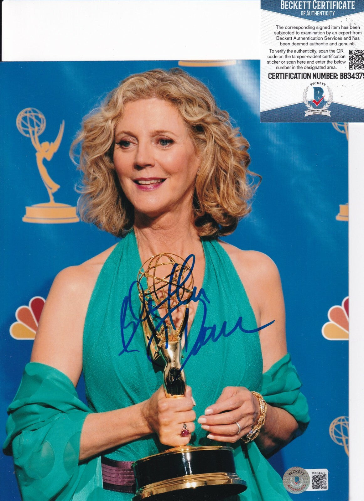 BLYTHE DANNER signed (MEET THE PARENTS) movie 8X10 photo BECKETT BAS BB34379