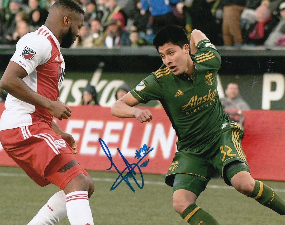 MARCO FARFAN signed (PORTLAND TIMBERS) SOCCER *MLS MVP* 8X10 photo W/COA