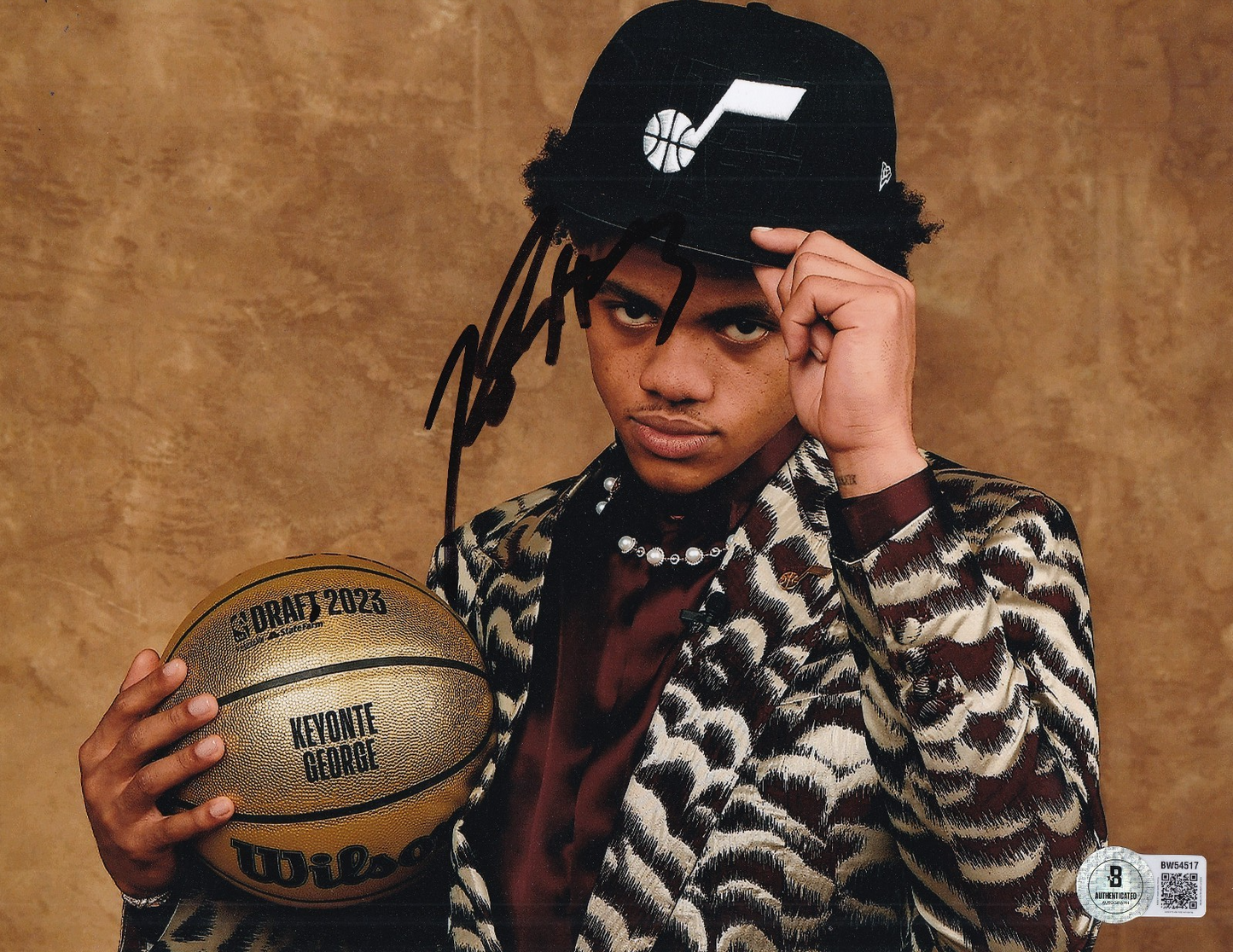 KEYONTE GEORGE signed (UTAH JAZZ) basketball 8X10 photo BECKETT BAS BW54517
