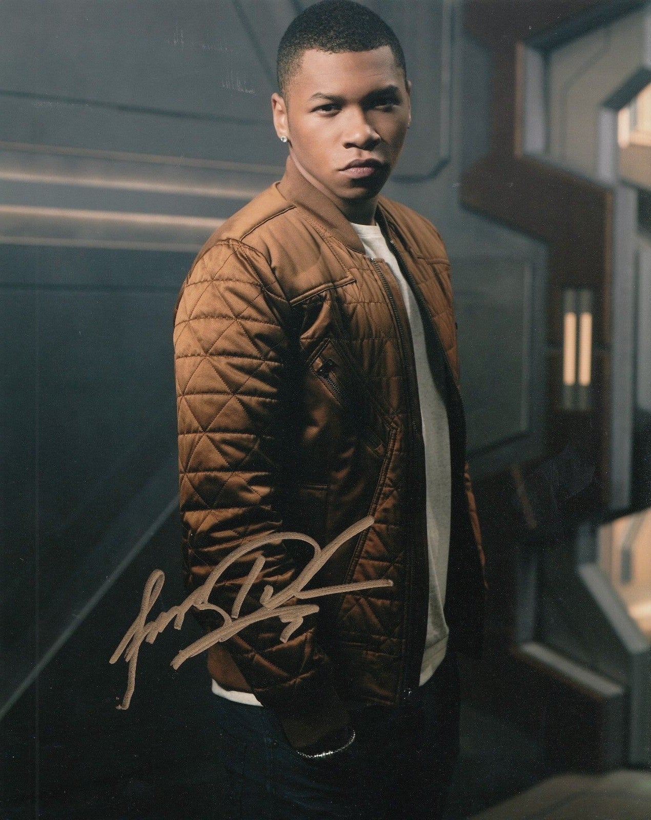 FRANZ DRAMEH signed (LEGENDS OF TOMORROW) *FIRESTORM* 8X10 photo "PROOF" W/COA C