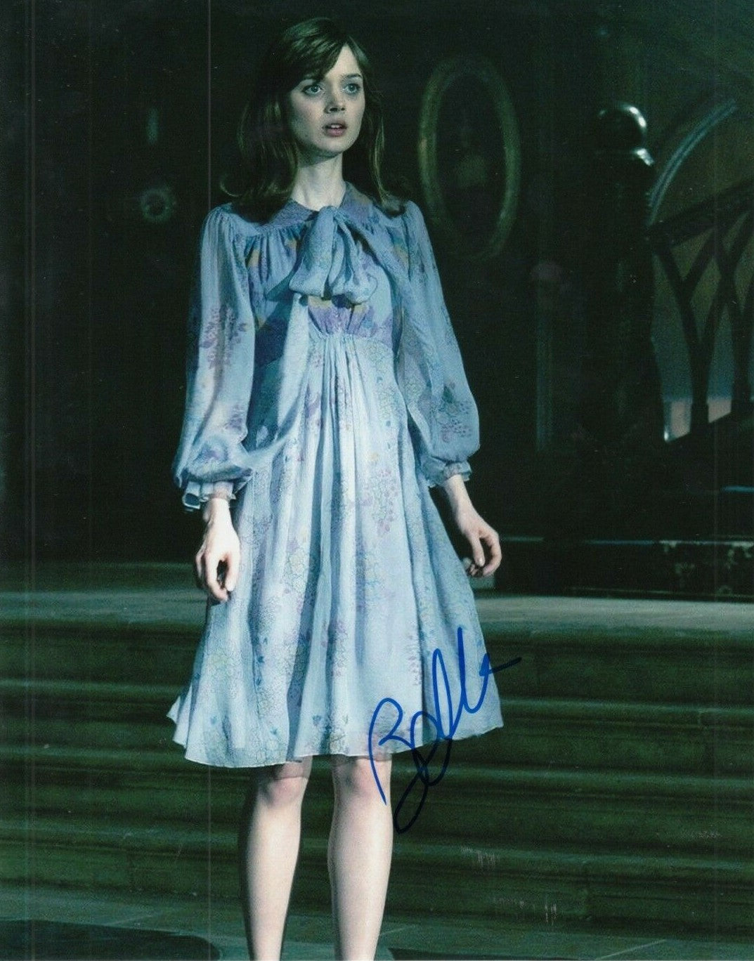 BELLA HEATHCOTE signed (DARK SHADOWS) Movie 8X10 photo *VICTORIA* Proof W/COA 
